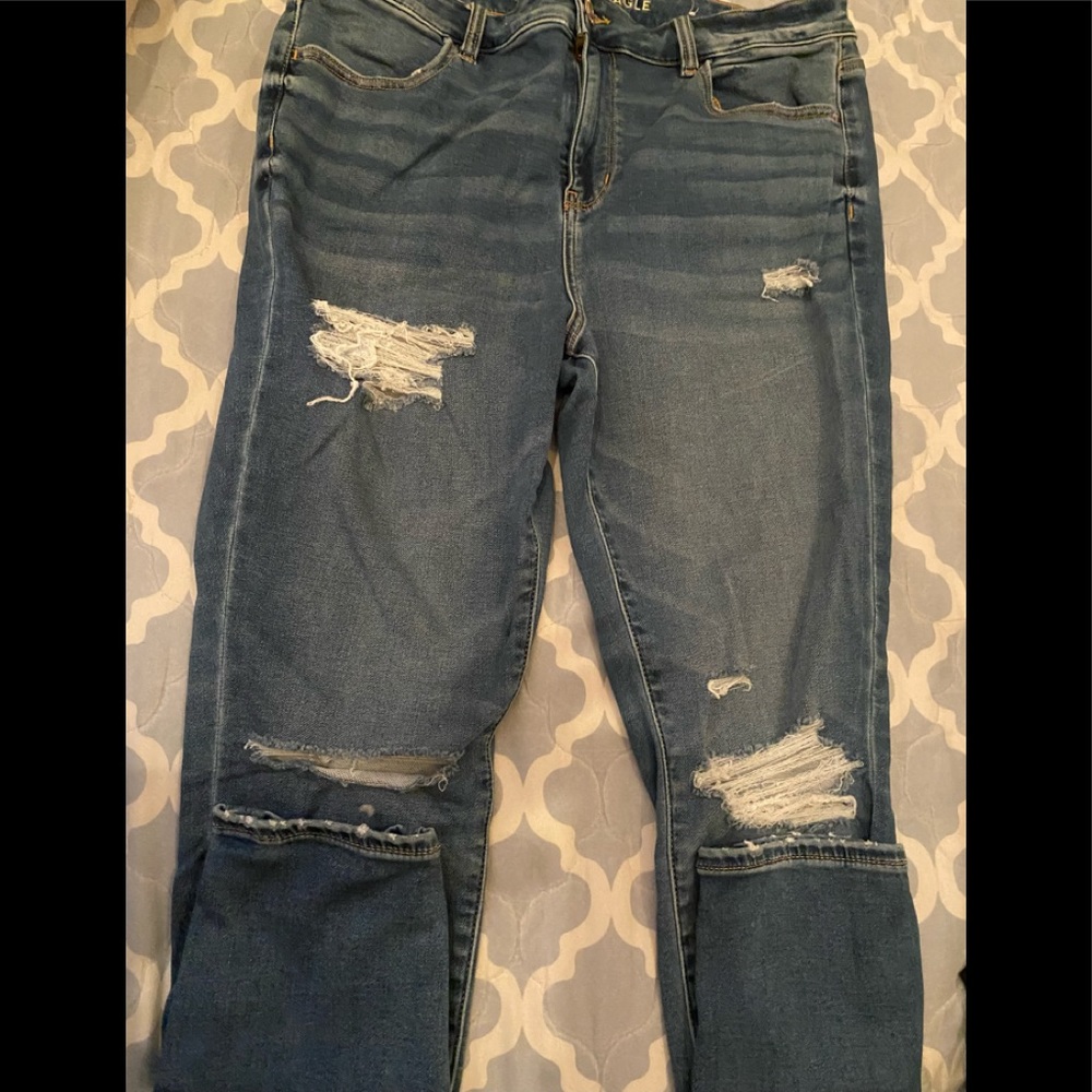 Distress Jeans